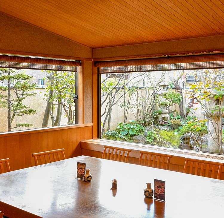 旬のお寿司と和食を寛ぎの空間で味わう穏やかな至福の時。