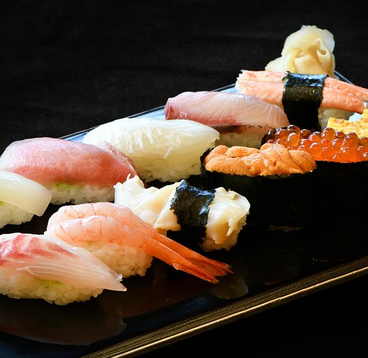 旬のお寿司と和食を寛ぎの空間で味わう穏やかな至福の時。